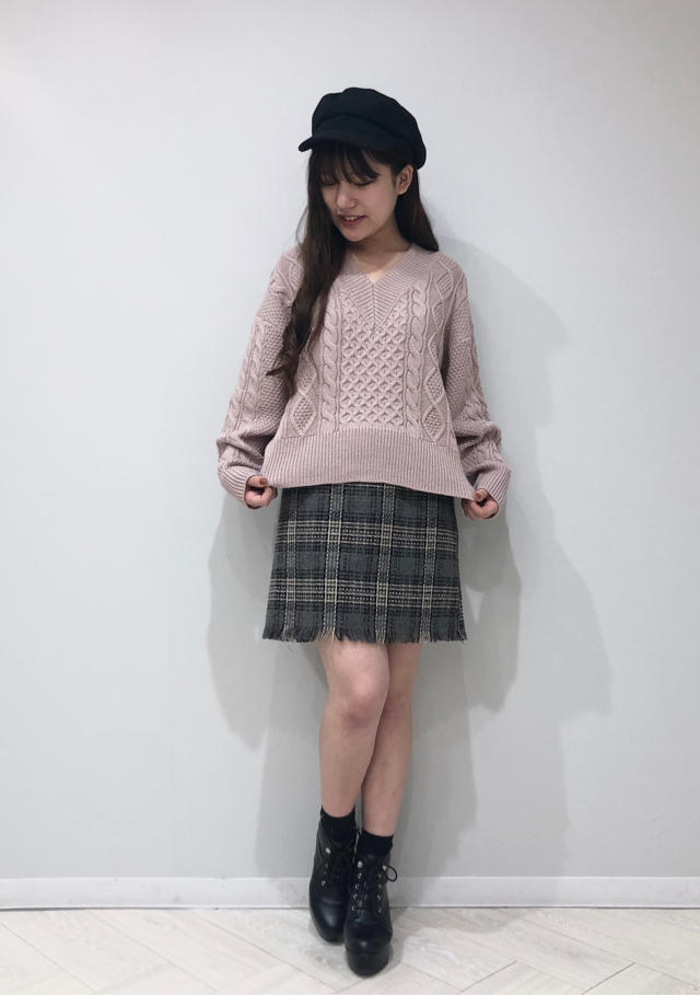 ❤️後ろのリボンデザインが可愛いケーブルニットが登場❤️✏︎miyabi
