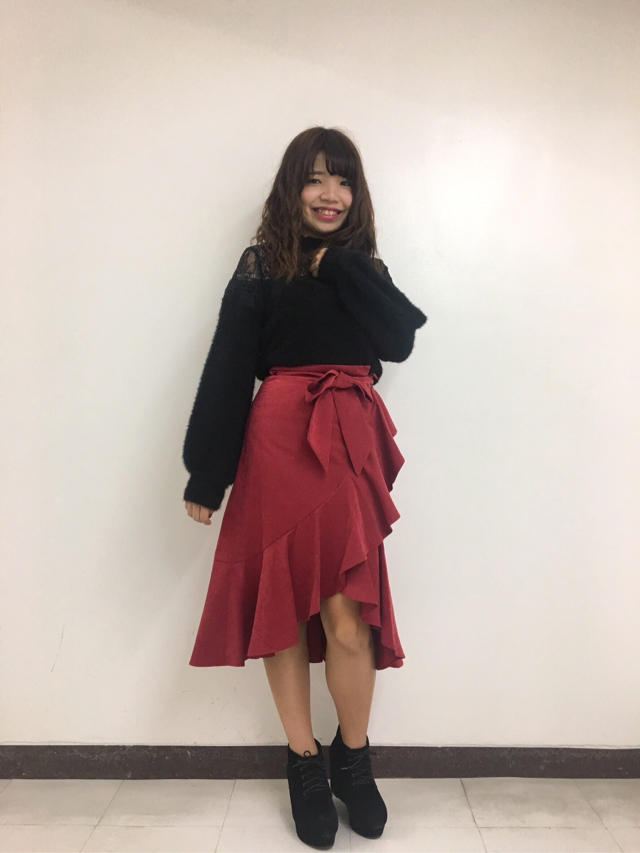 一枚で女性らしい印象に！フリルロングスカート♡はる
