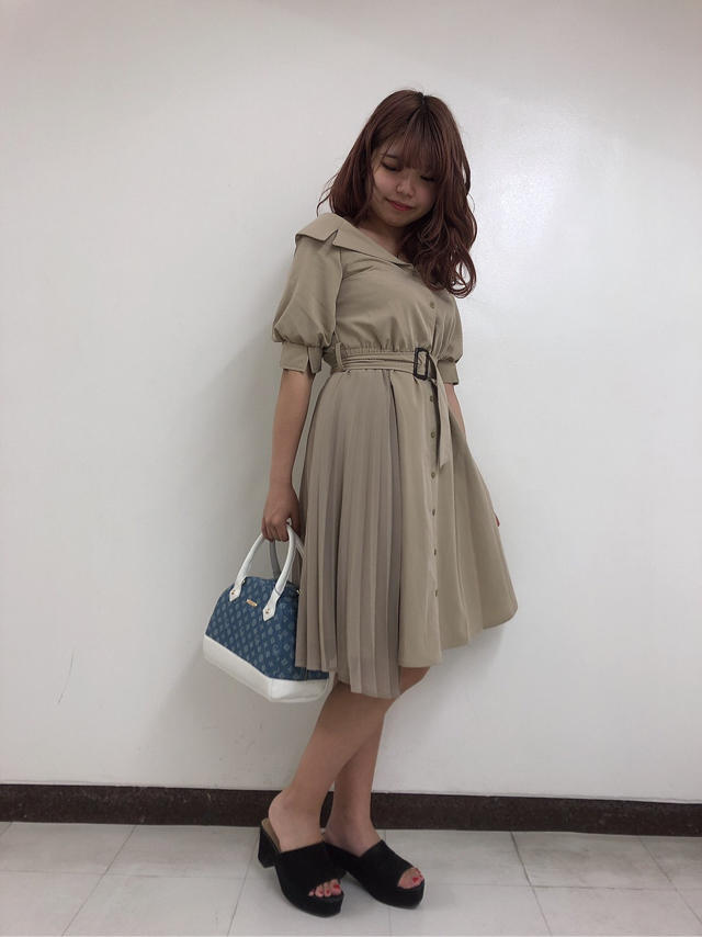 プリーツブロッキングワンピース♡♡mayu