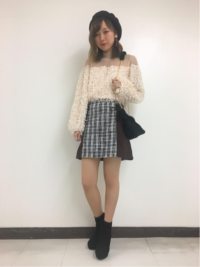 華やかに見せてくれるフリンジトップス♡はる