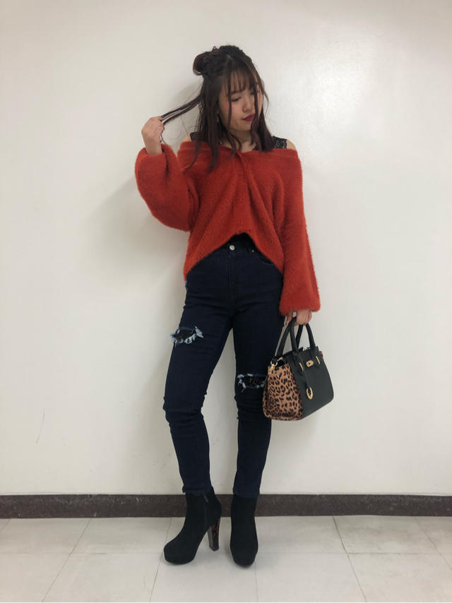 カジュアル好きな方必見！！フェザーヤンBIGカーデレーススキニーコーデ♡DisneySeaでリッチな気分♡ayaka