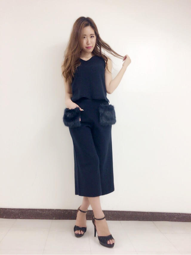 新作♡フェイクファー付きニットセットアップ♡