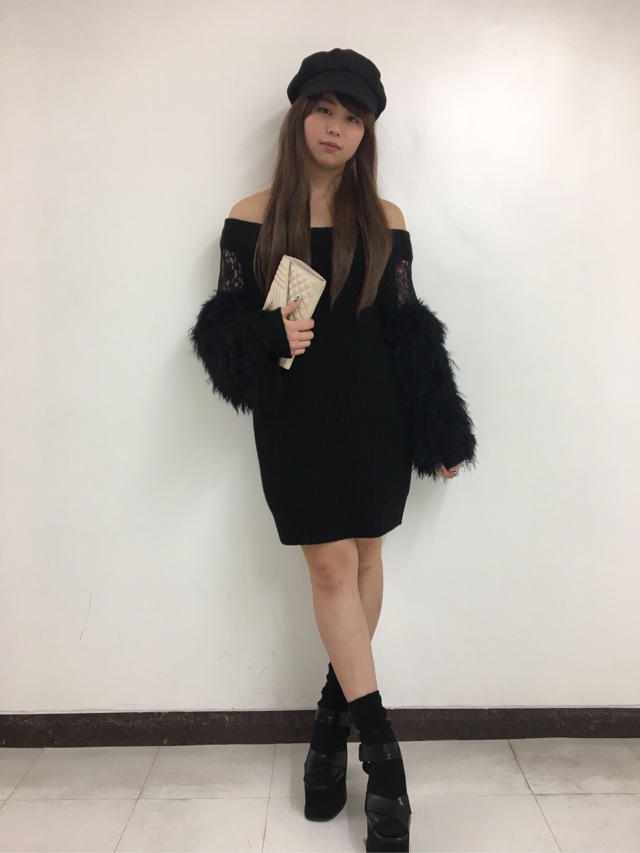 袖のボリュームがポイント♡ニットワンピ