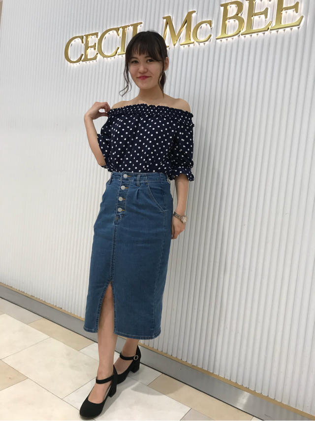 new♡ドットオフショルトップス