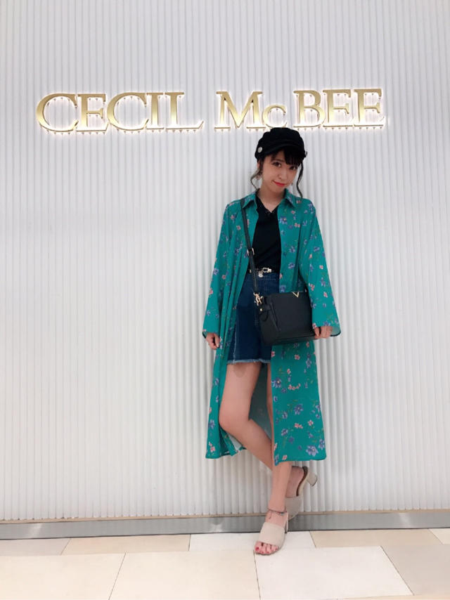 new♡花柄ロングブラウス♡