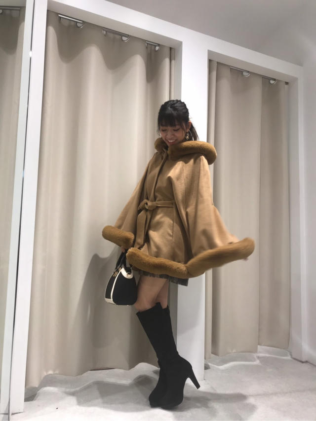 ファー付きケープ♡rina