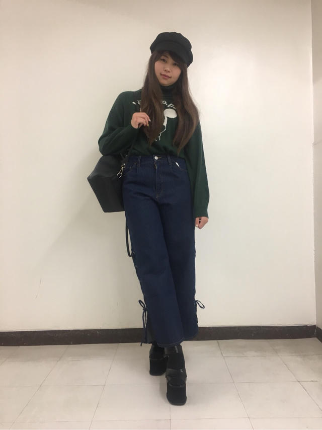 カジュアルコーデ！ディズニーコラボ！タートルニットワイドパンツコーデ♡友達ご来店♡ayaka