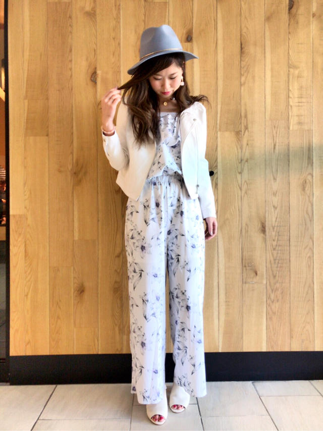 シックな花柄オールインワン♡大森