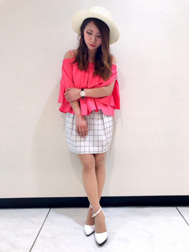 好感度UPカラー♪♪春夏使えるオフショルブラウス♡