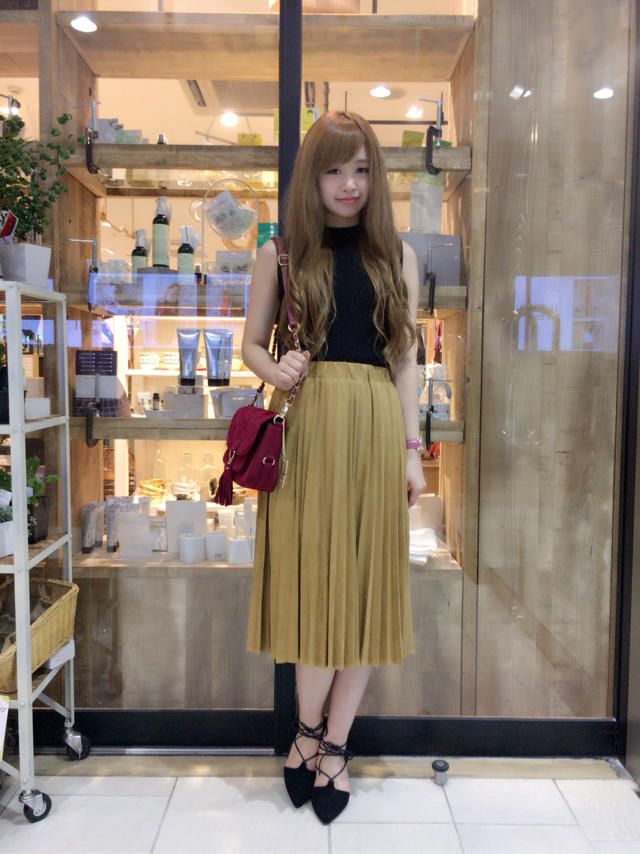 細プリーツキレイめコーデ♡青木