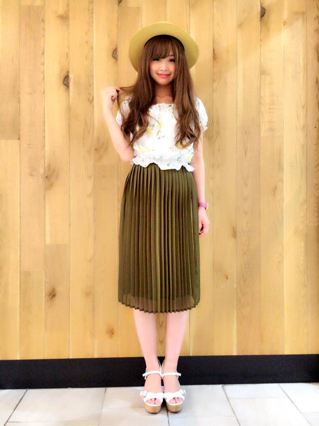 花柄×プリーツで爽やか夏コーデ♡大森