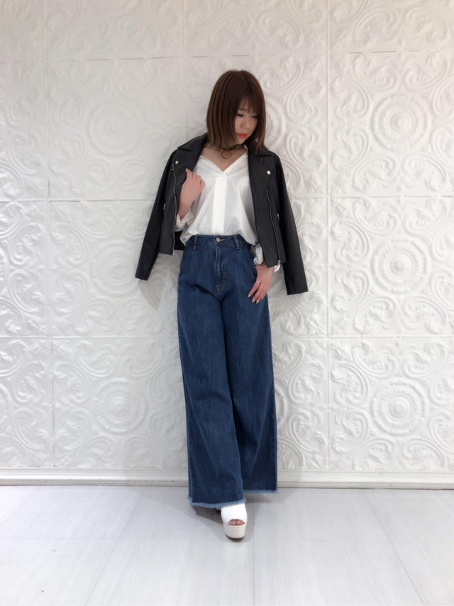 スタイルも完璧♡タックワイドパンツ
