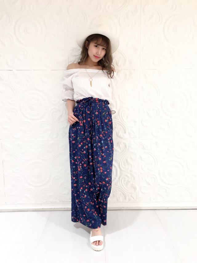 レース遣いが可愛い♡オフショルブラウス♡♡
