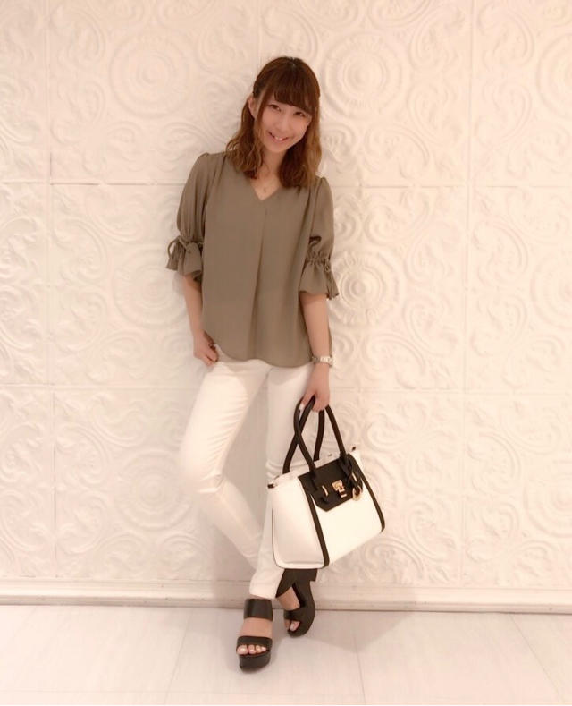 新色登場♡キャンディスリーブブラウス