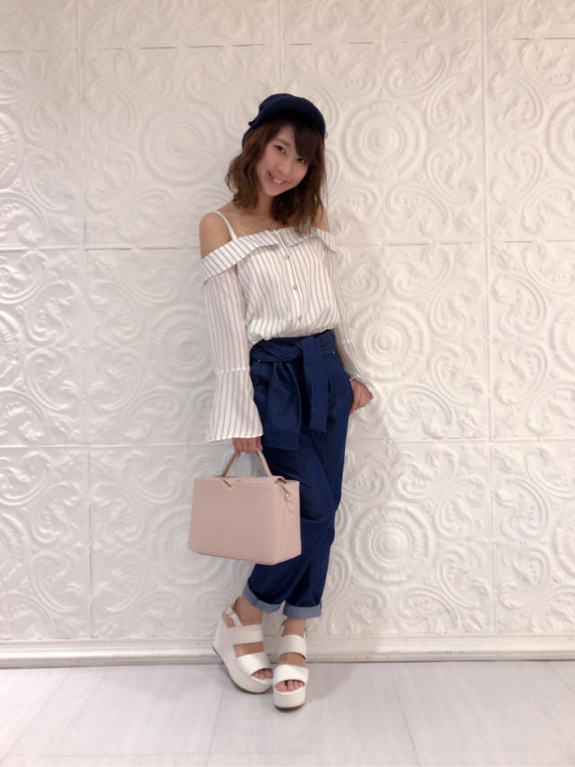 オフショルブラウス♡コーデ