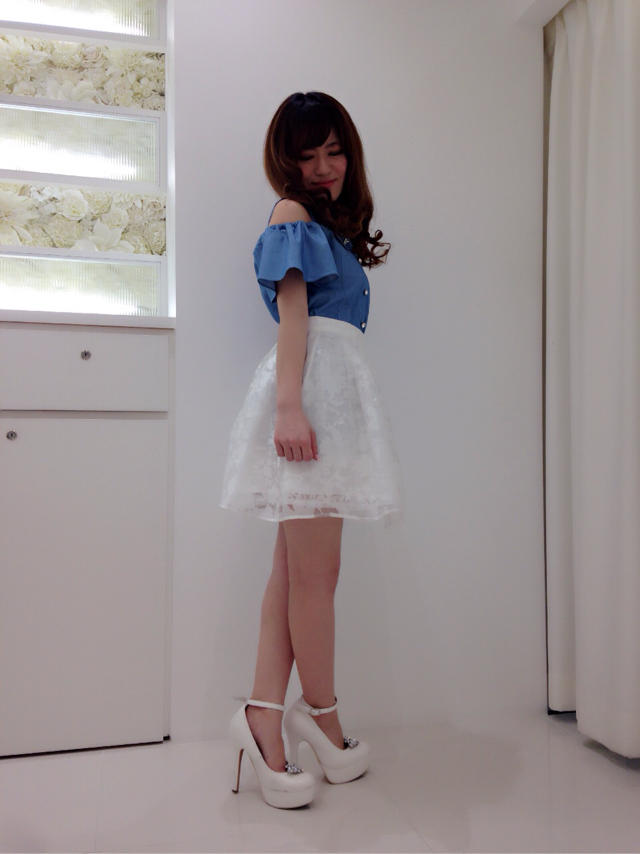 おすすめオフショルトップス☆ゆき