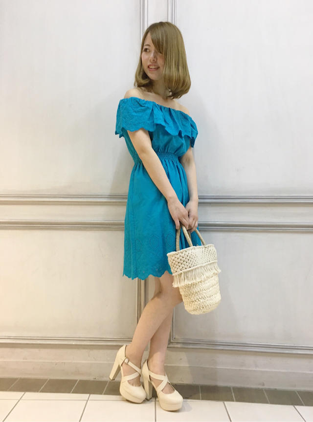 華やかワンピ♡
