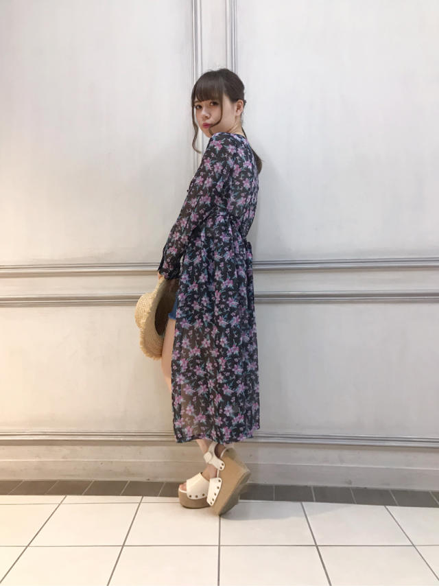 花柄ブラウス♡えりな
