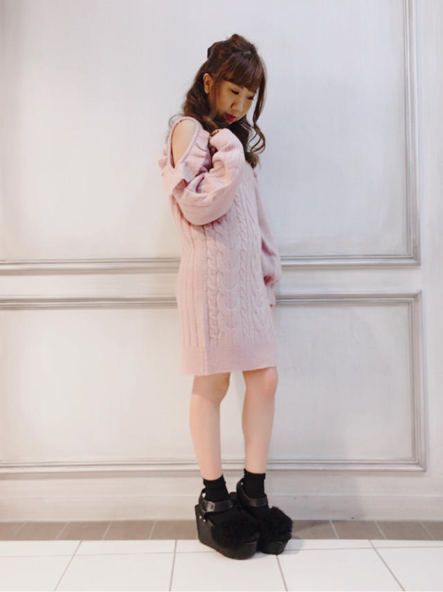 肩あきニットチュニック♡