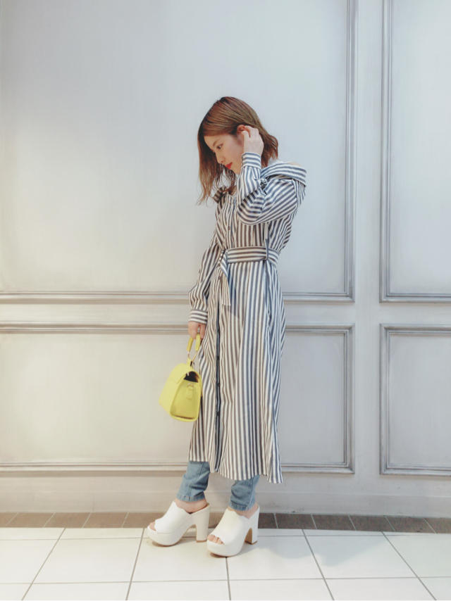 オフショルロングシャツ♡