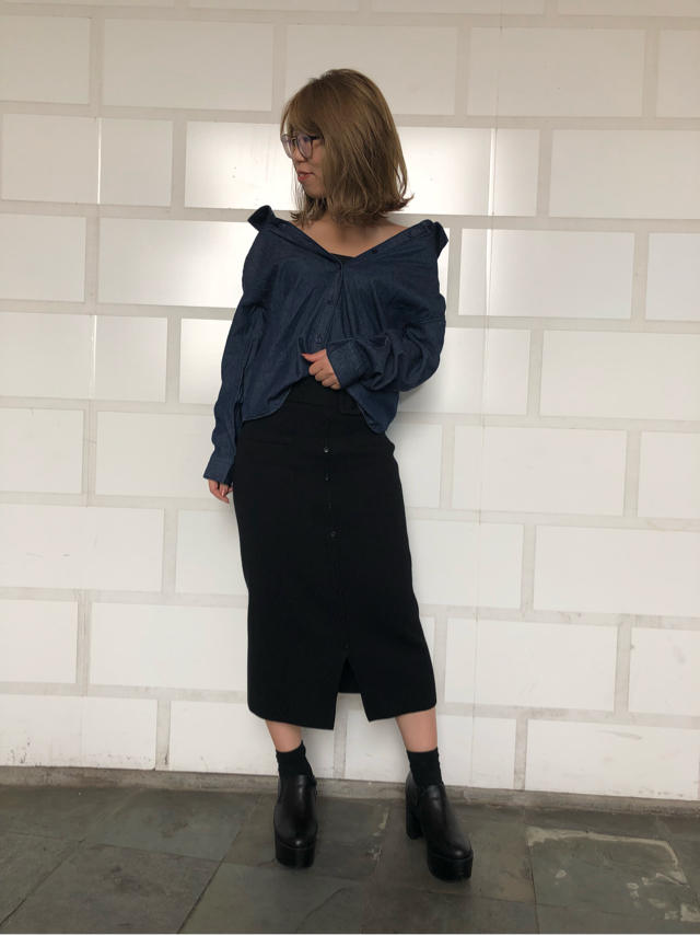 バックスタイルが可愛い♡スピンドルデニムシャツ