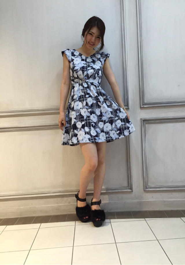 花柄セットアップワンピ♡ゆきちゃん♡CEBU続き...♡