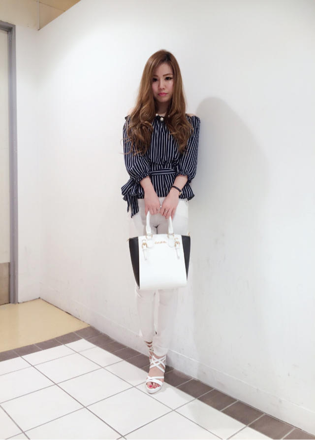 ストライプ柄オフショルブラウス着回し♡mao
