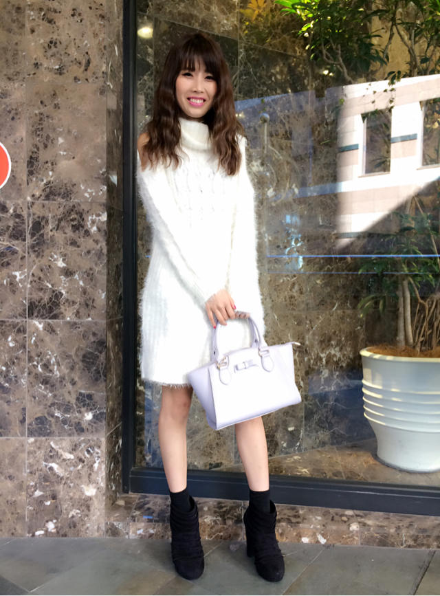 大人気肩あきニット♡