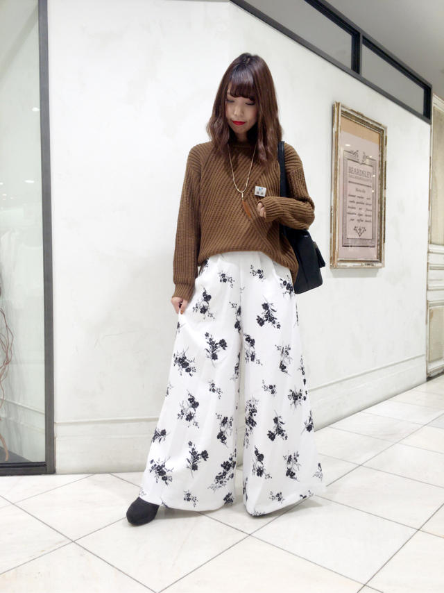 ゆっきー店頭コーデ♡花柄ワイドパンツ♡新作ニット♡ゆっきー