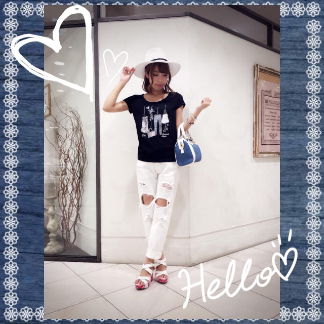 Tシャツ×クラッシュデニム♡カジュアルコーデ