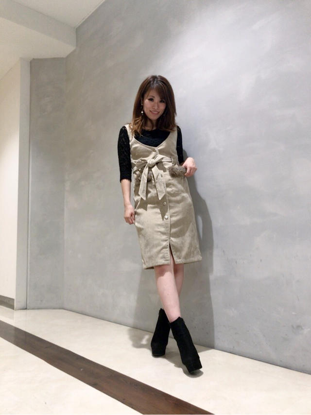 さりげないファーがポイント！秋らしさ満載ワンピ♡/コスモス畑♡田中