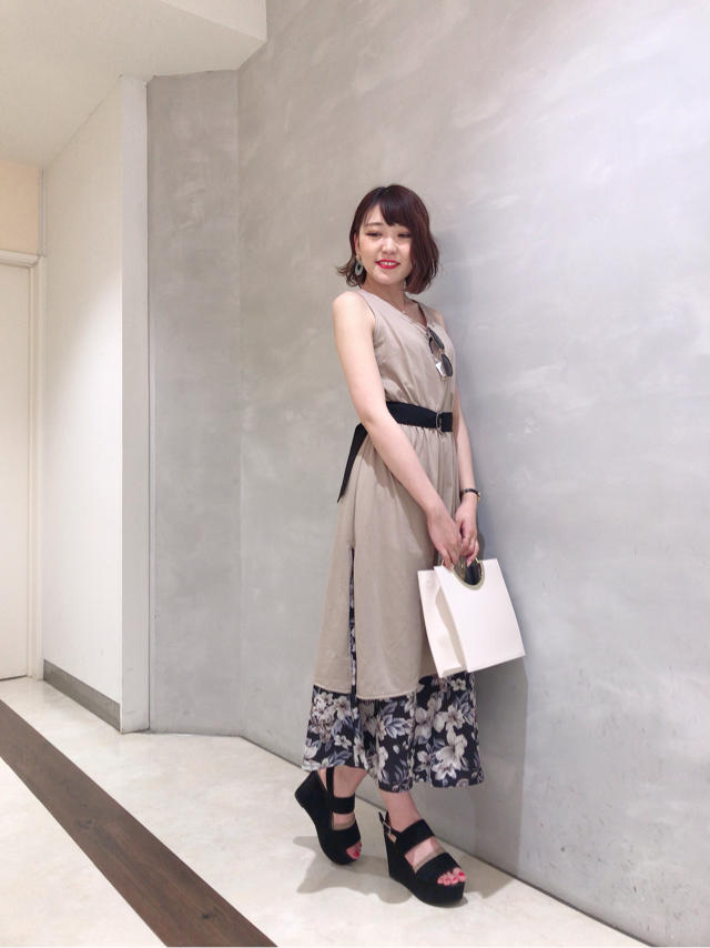 アシンメトリーなレイヤードが抜け感たっぷりなワンピース♡鈴木♡