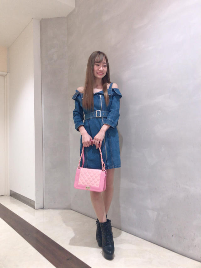 抜け感もばっちり！春っぽコーデ♡青木