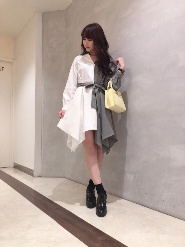 ふわふわ揺れる♡バイカラーシャツワンピ♡増田
