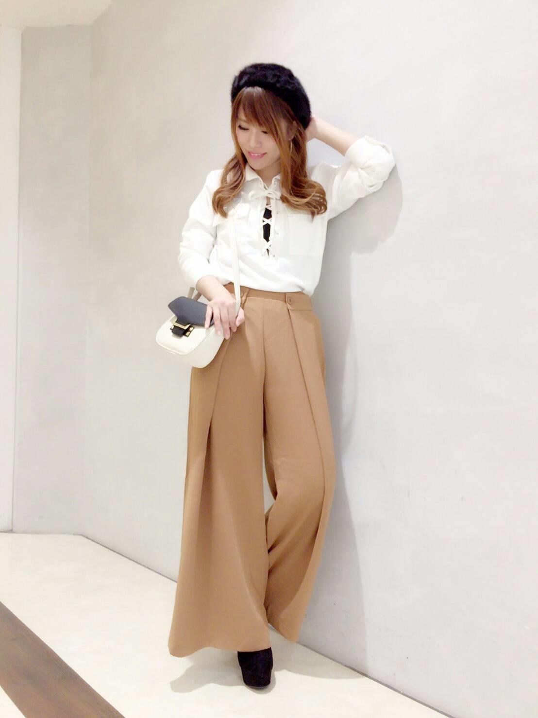スピンドルが可愛い！カットソーシャツ/脚長ワイドパンツ/串家♡田中