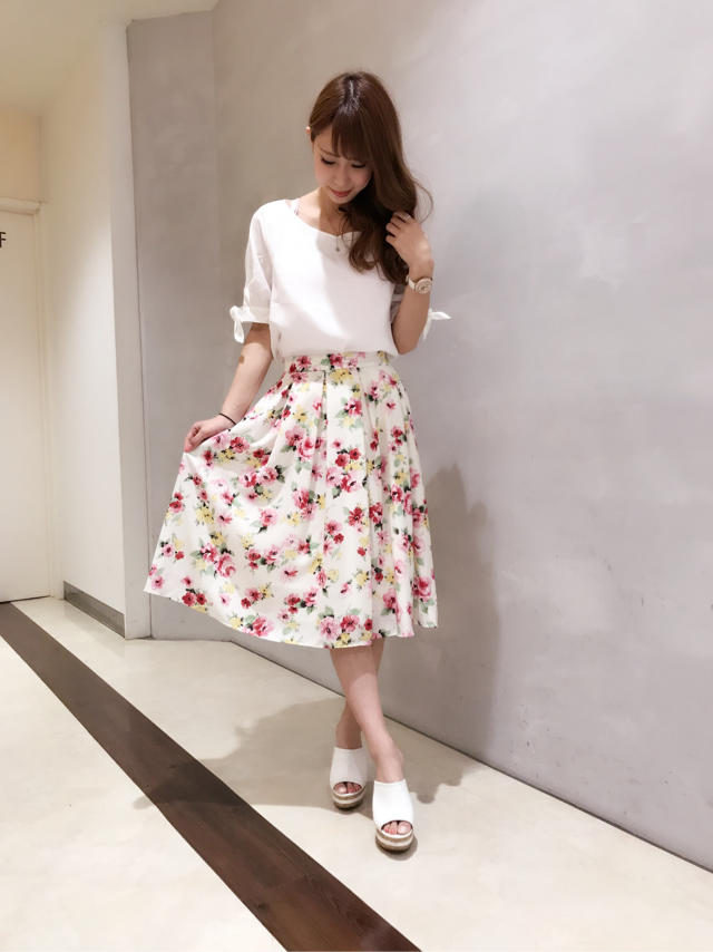 他店では手に入らない！♡水彩画風セシルオリジナル花柄スカート♡鈴木さんと...♡堀内