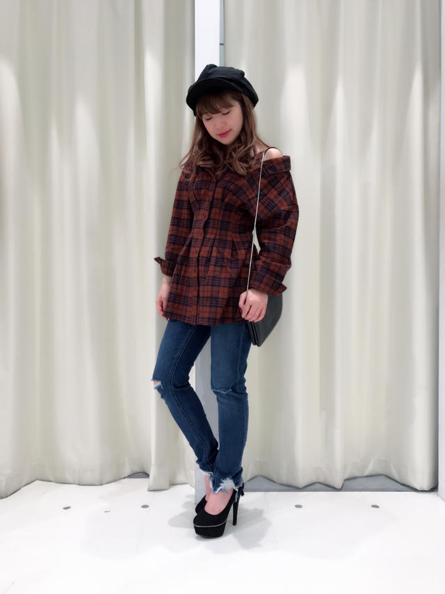 秋といえばチェック柄♡新作オフショルチュニック♡店長と2shot♡まみたす