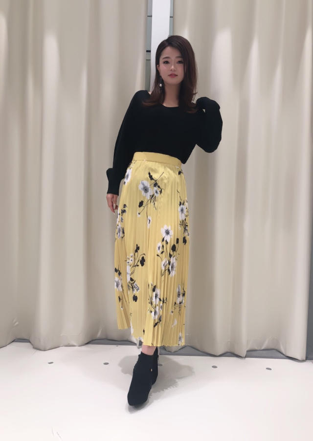 ラインが綺麗なスカート♡KAORI