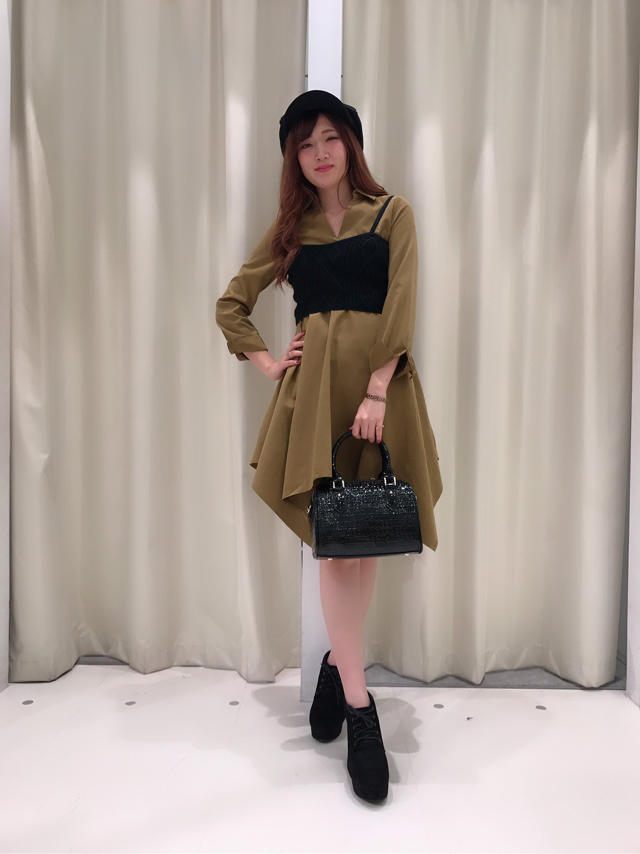 ニットビスチェ＆シャツワンピ♡店長とオフショット...♡よっちゃん