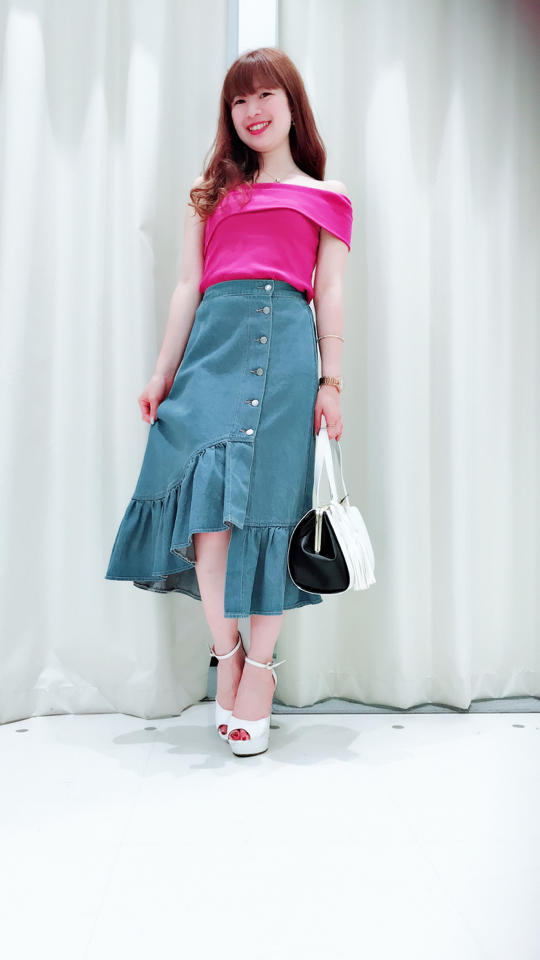 トレンドアイテムに新色が登場♡大人気！ワンショルトップス♡まみたす
