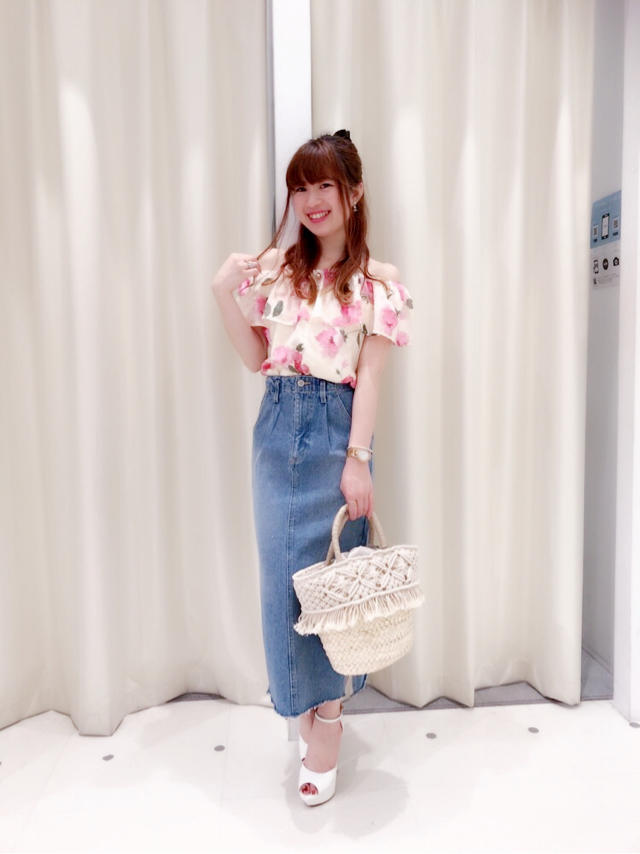 花柄オフショルトップス♡まみたすオススメ✩カジュアルmixコーデ♡まみたす