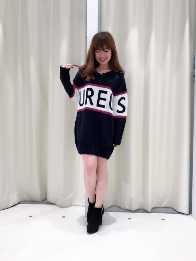 ビックシルエットが可愛い♡ロゴニット♡仕事終わりに…♡まみたす