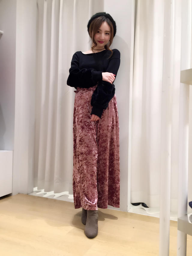 ベロアボトム♡2017年最後のBLOGです♡重要なお知らせ！！(ृ°͈꒳​°͈ ृ =͟͟͞͞)ु≡:*・.*