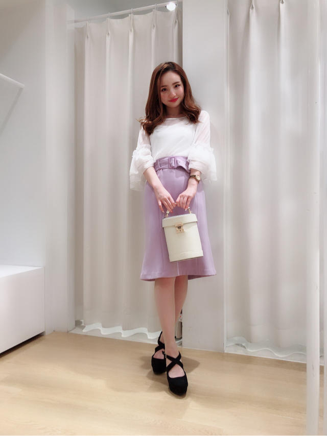 袖フリルブラウス♡