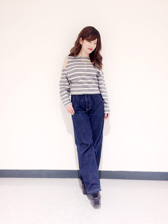 肩あきカットソー( ´-` ).｡oO ( ♡ )
