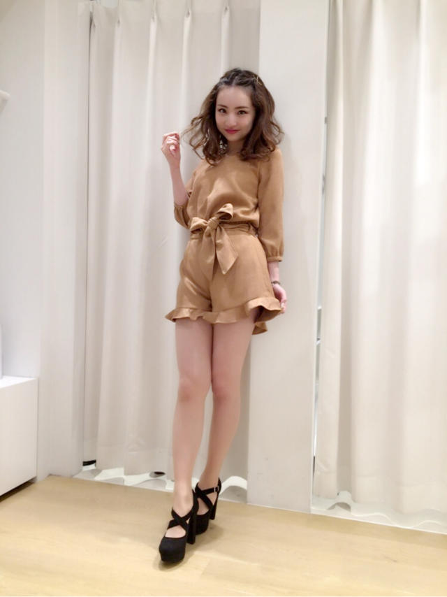新作♡フリルロンパース