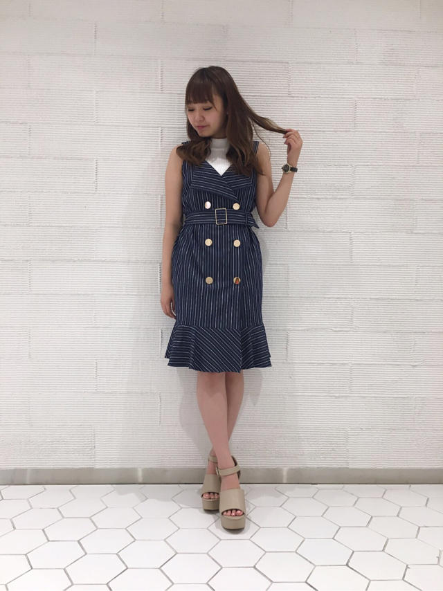 ♥新作 ダブルボタンワンピース♥