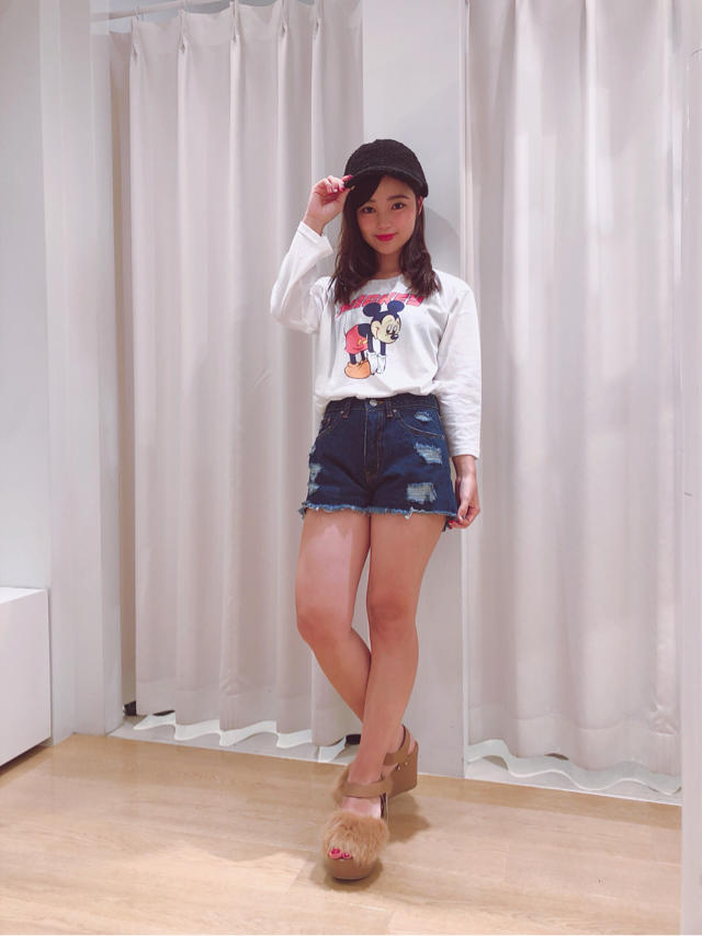 ♡期間限定アイテム♡ディズニーコラボ商品♡後ろしばりロングTシャツ♡