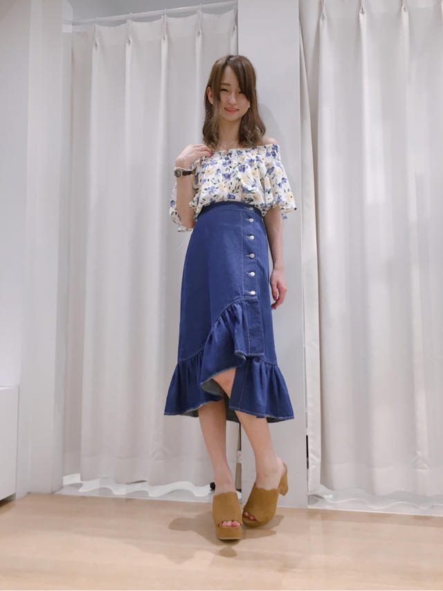 新作☆バックリボン×花柄ブラウス