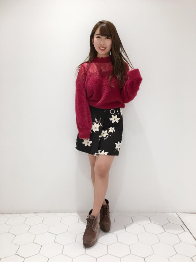 女の子っぽく♡フェザーニットコーデ